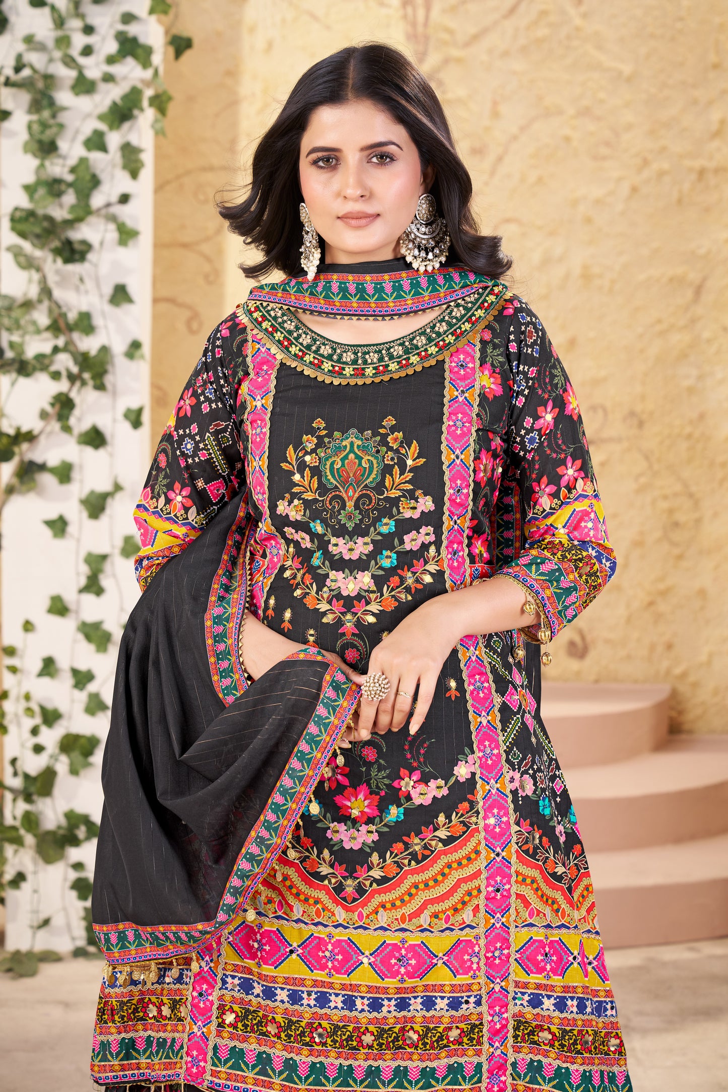 Swarah-Heavy Fancy Plazo Pair With Dupatta Set