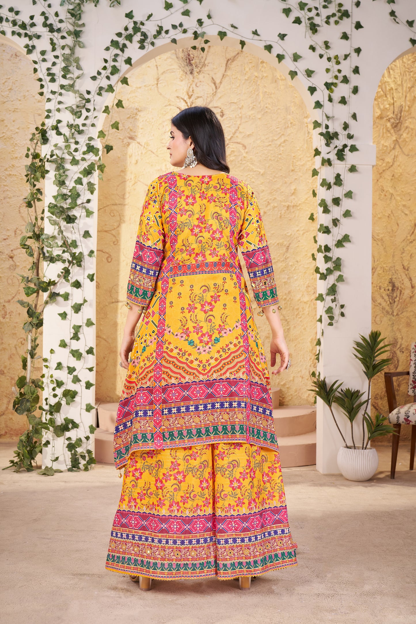 Swarah-Heavy Fancy Plazo Pair With Dupatta Set