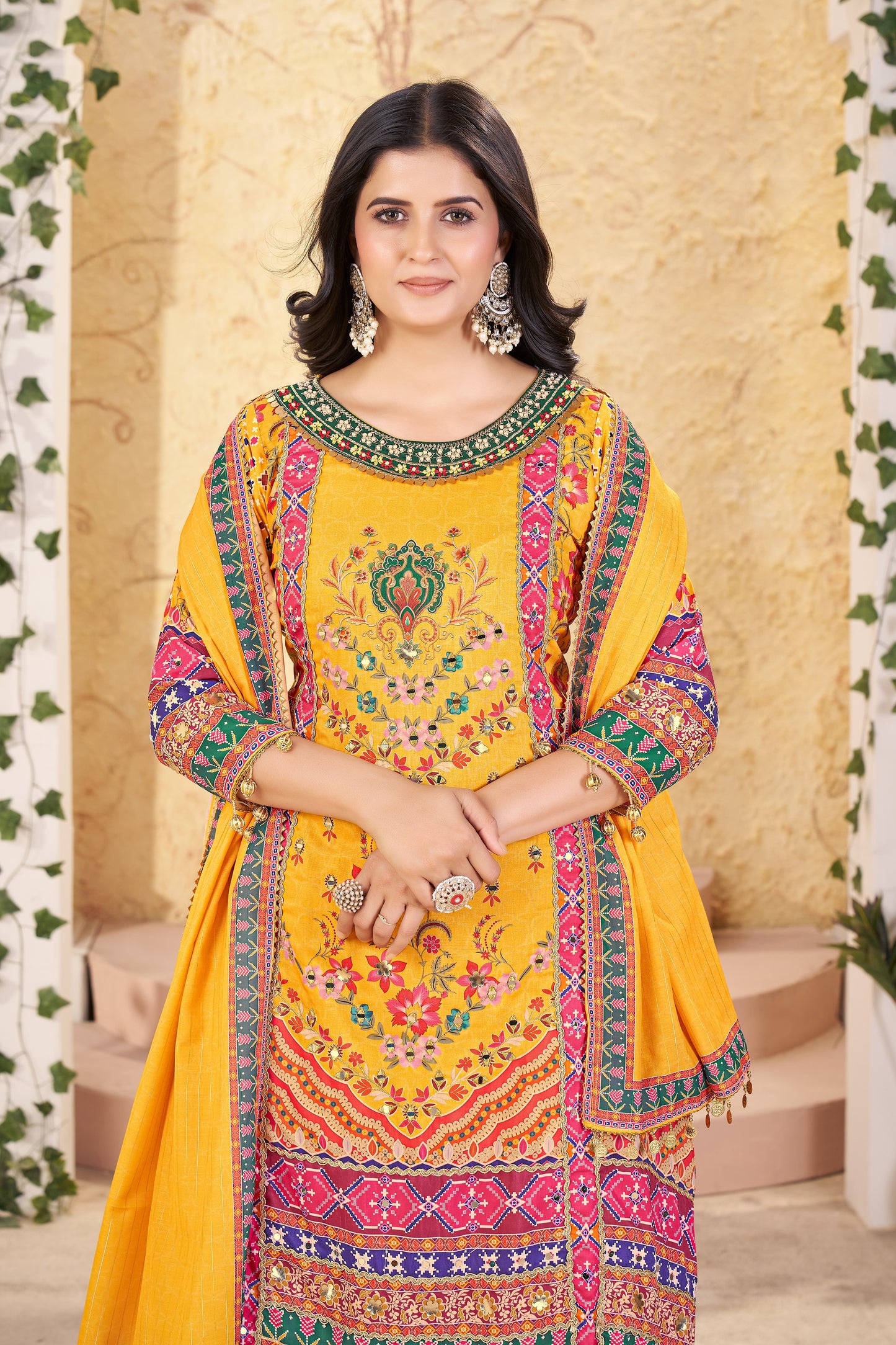 Swarah-Heavy Fancy Plazo Pair With Dupatta Set