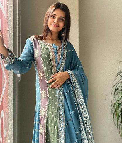 4 RAM HEAVY DESIGNER SUIT AND PLAZZO & DUPATTA SET